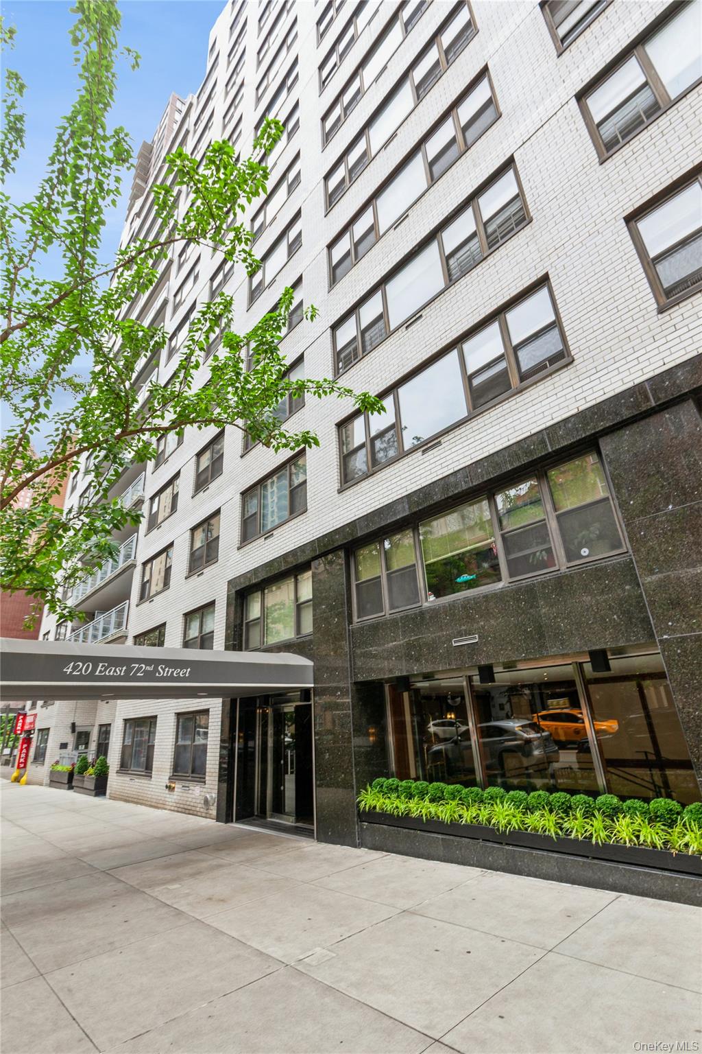 420 E 72nd Street # 16E, New York (Manhattan), NY 10021