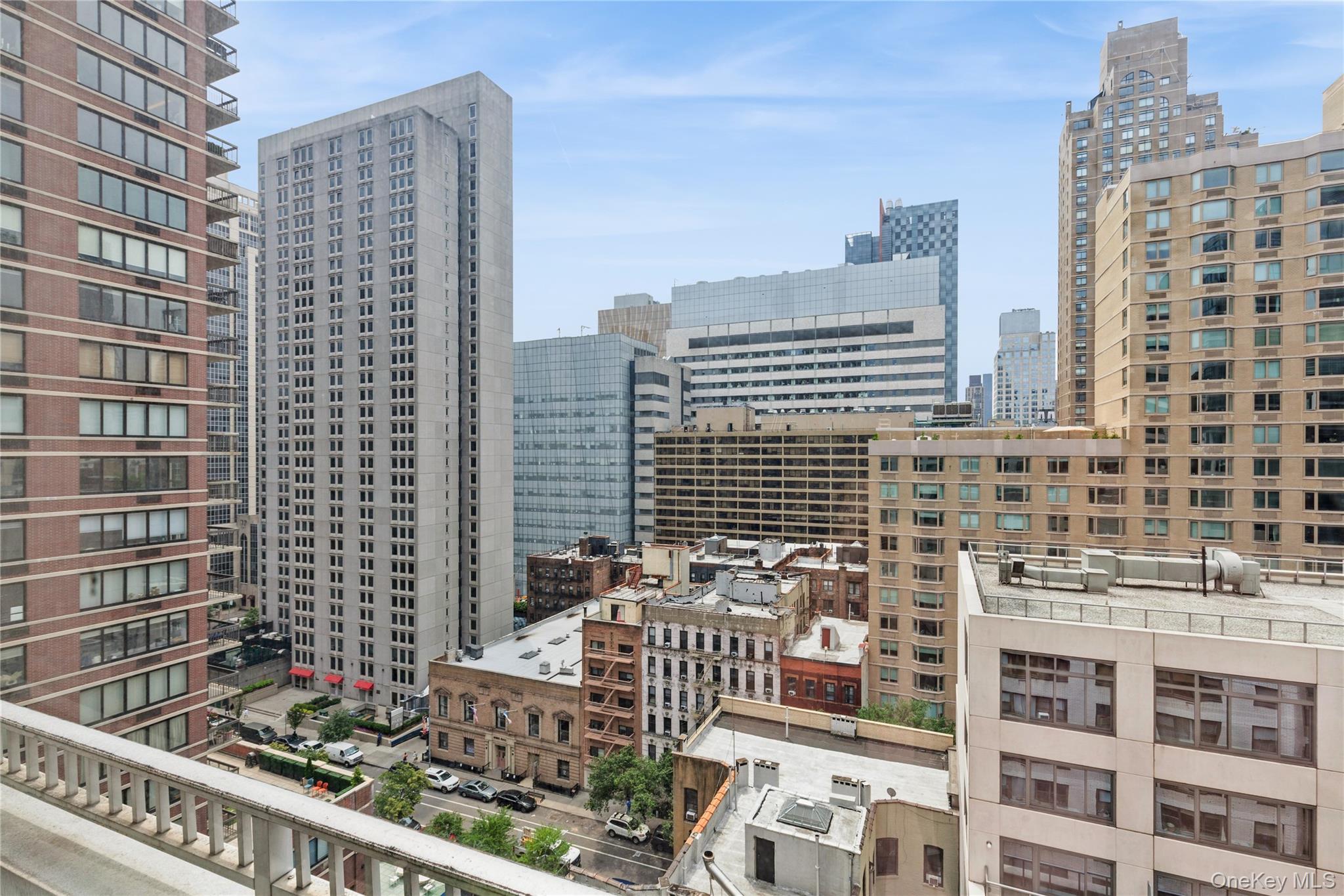 420 E 72nd Street # 16E, New York (Manhattan), NY 10021