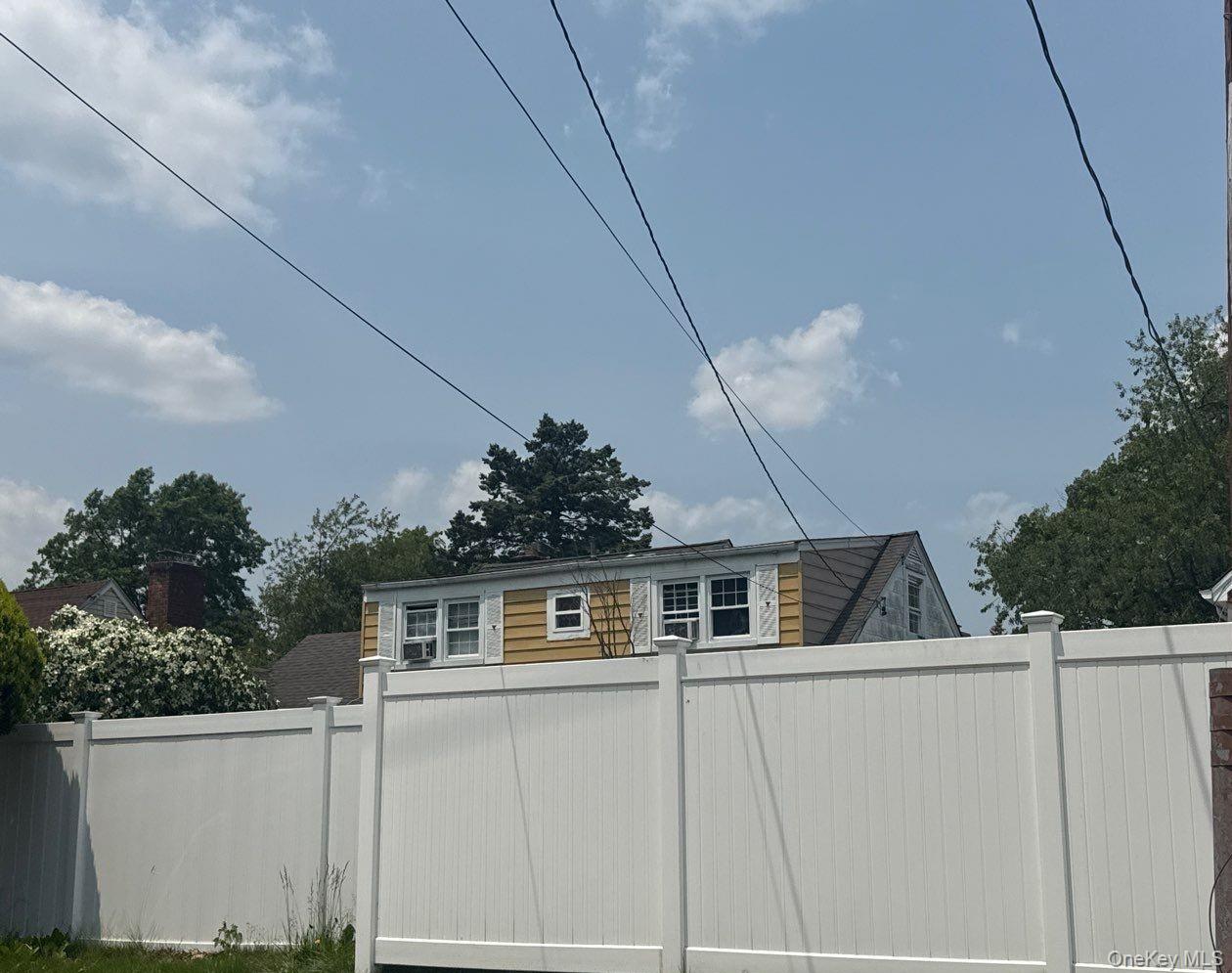 1009 Centennial Avenue, North Baldwin, NY 11510