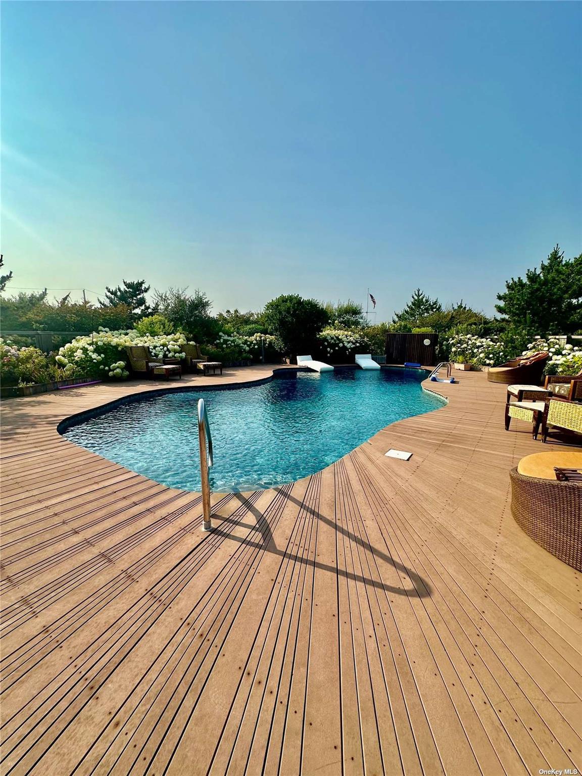 174 Dune Road, Quogue, NY 11959