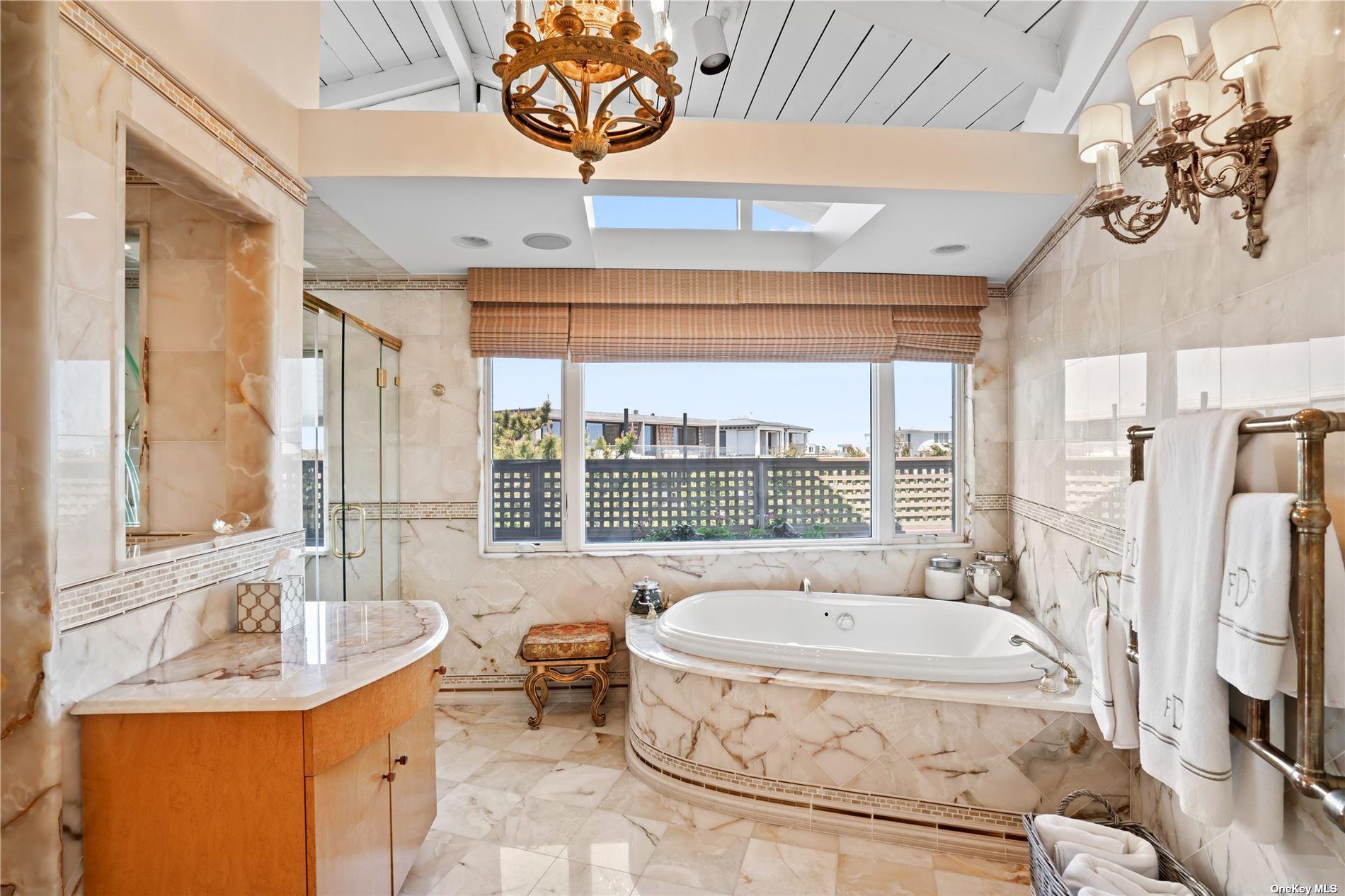 174 Dune Road, Quogue, NY 11959