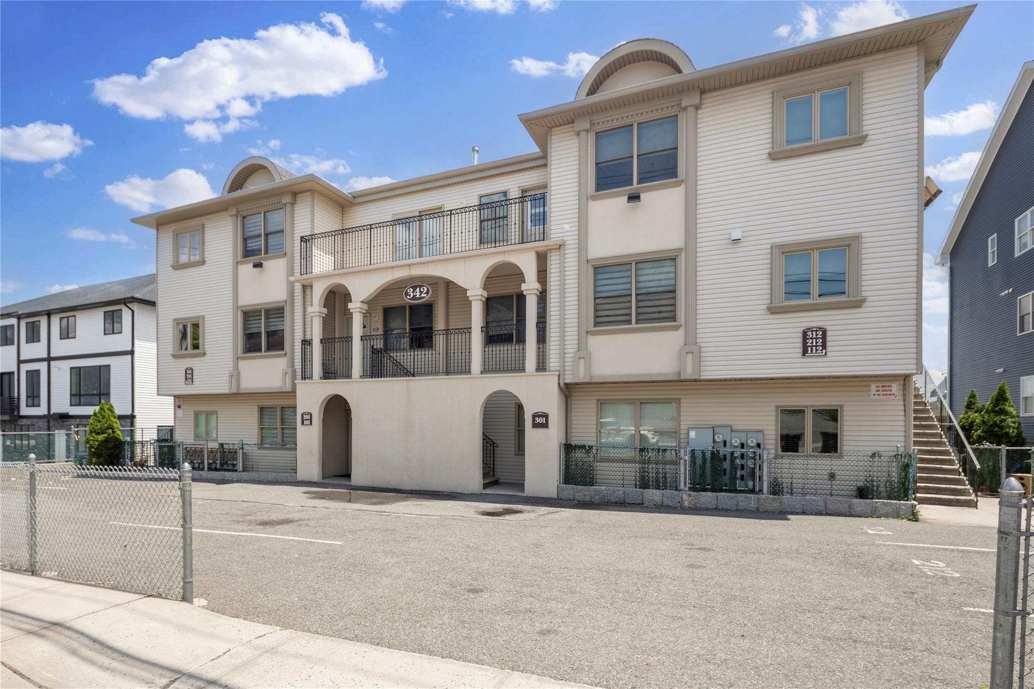 342 Blauvelt Road, Monsey, NY 10952