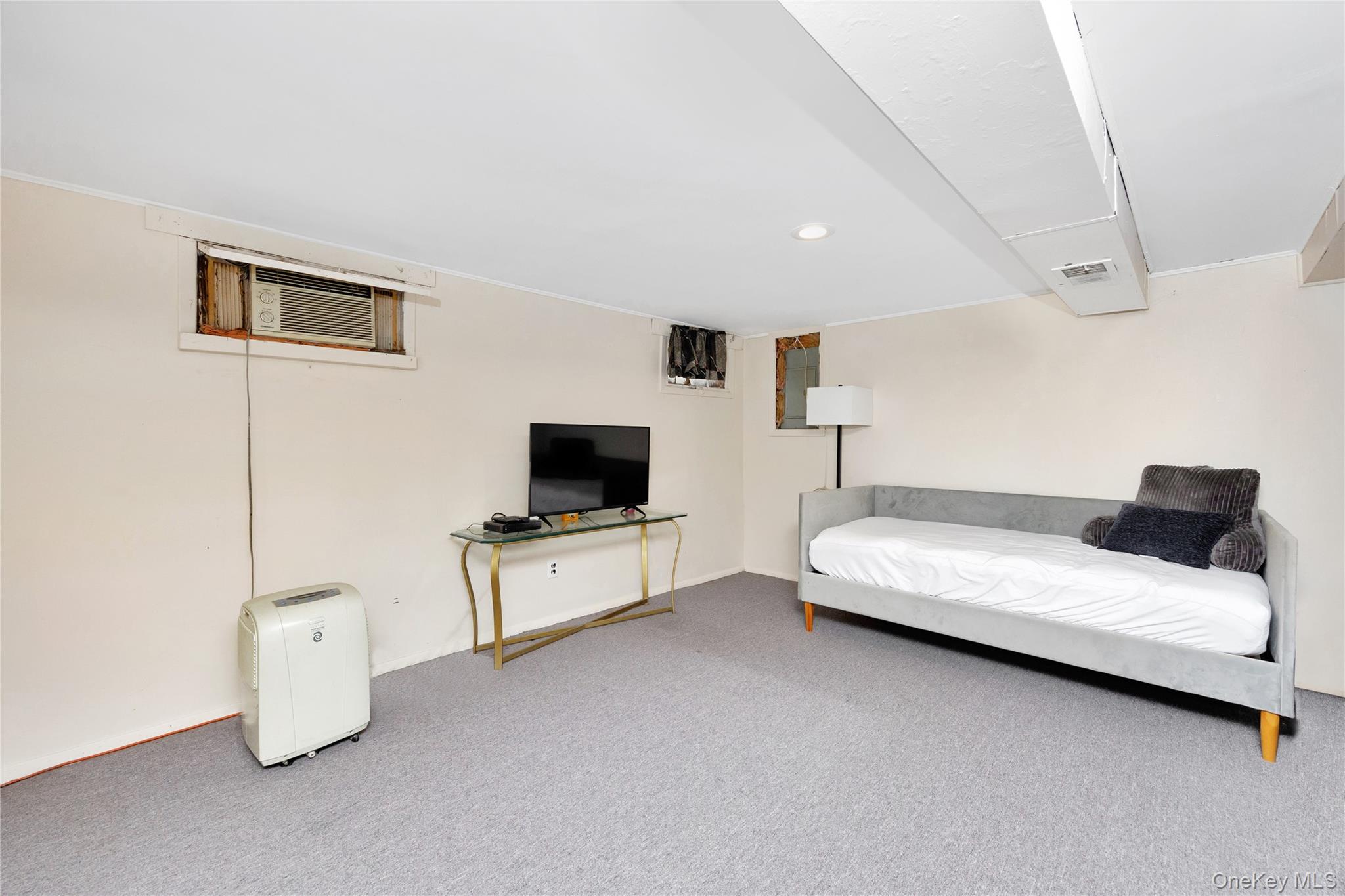 114 Washington Street, Farmingdale, NY 11735