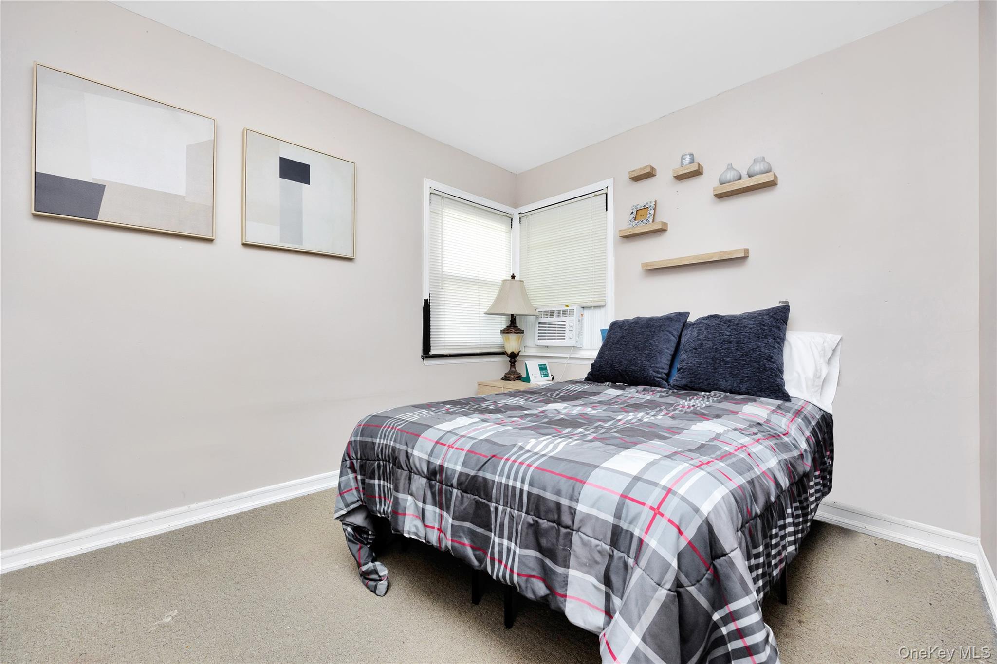 114 Washington Street, Farmingdale, NY 11735