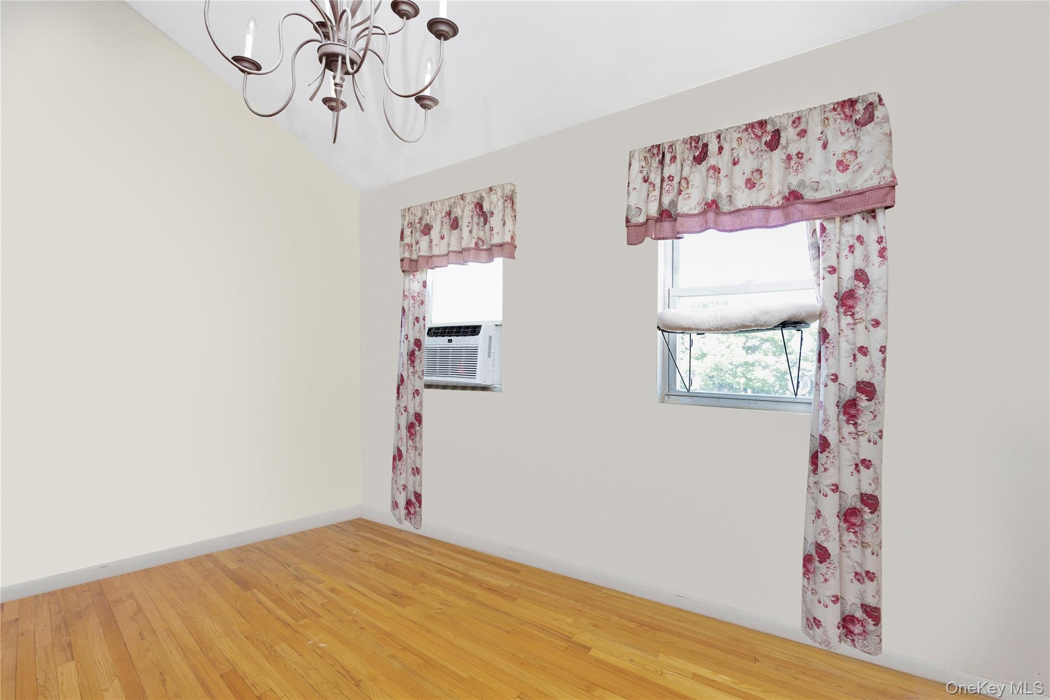 114 Washington Street, Farmingdale, NY 11735