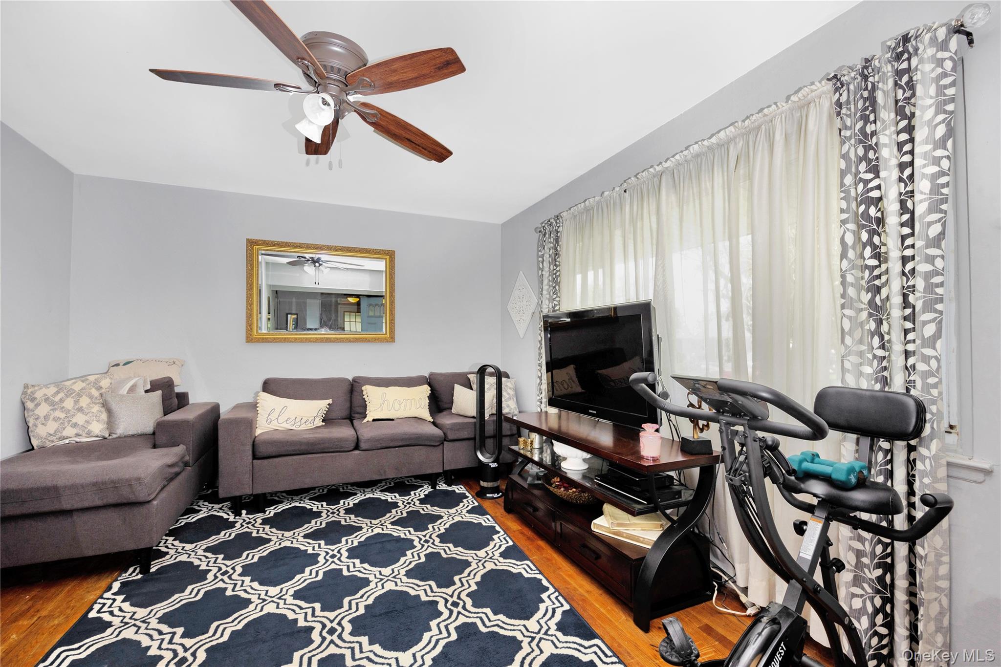 114 Washington Street, Farmingdale, NY 11735