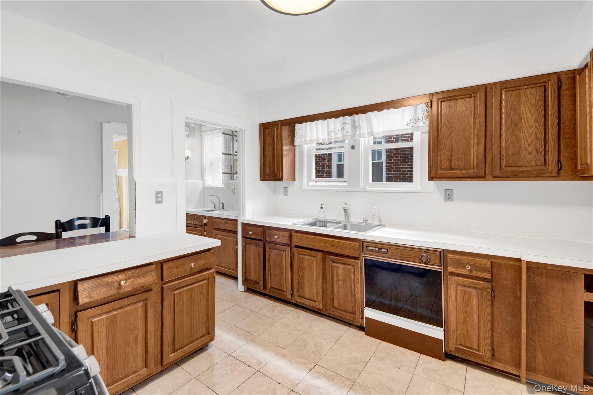 431 E Sidney Avenue, Mount Vernon, NY 10553