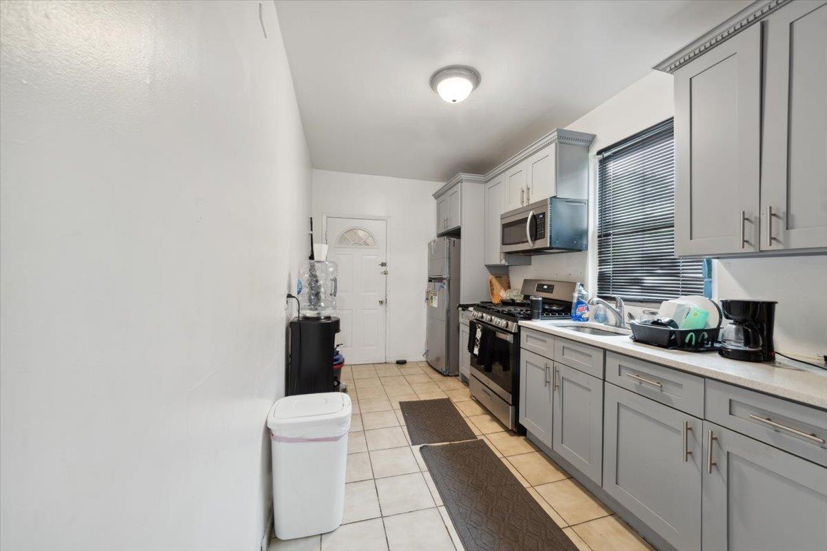 317 Hawthorne Avenue, Yonkers, NY 10705