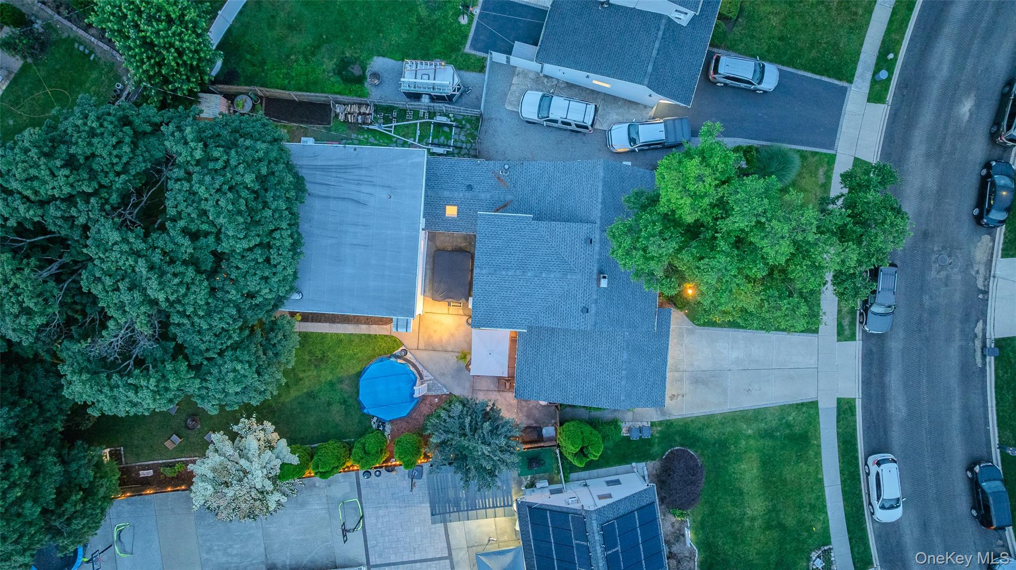 16 Sparrow Lane, Levittown, NY 11756