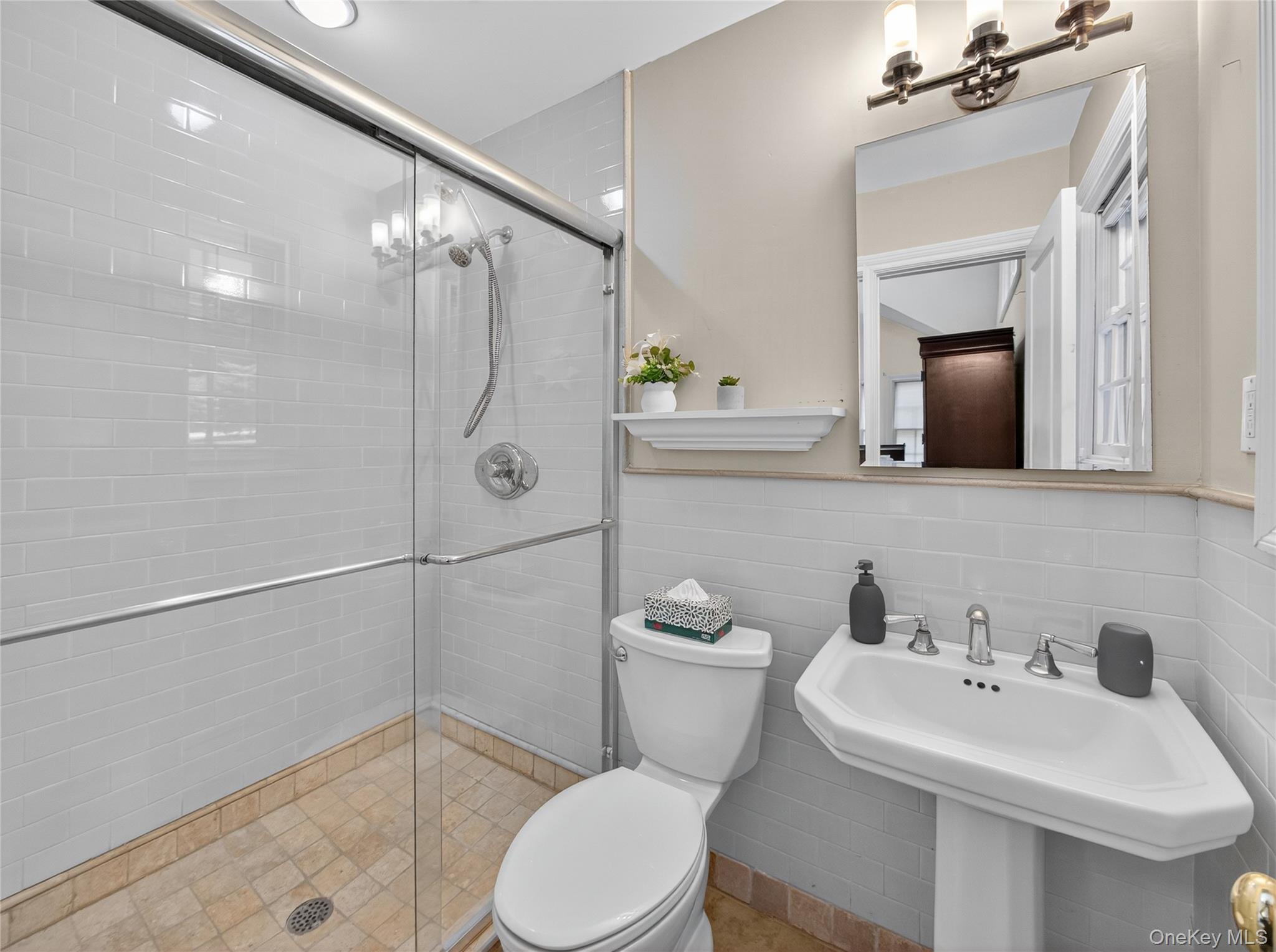 516 Oak Tree Road, Palisades, NY 10964