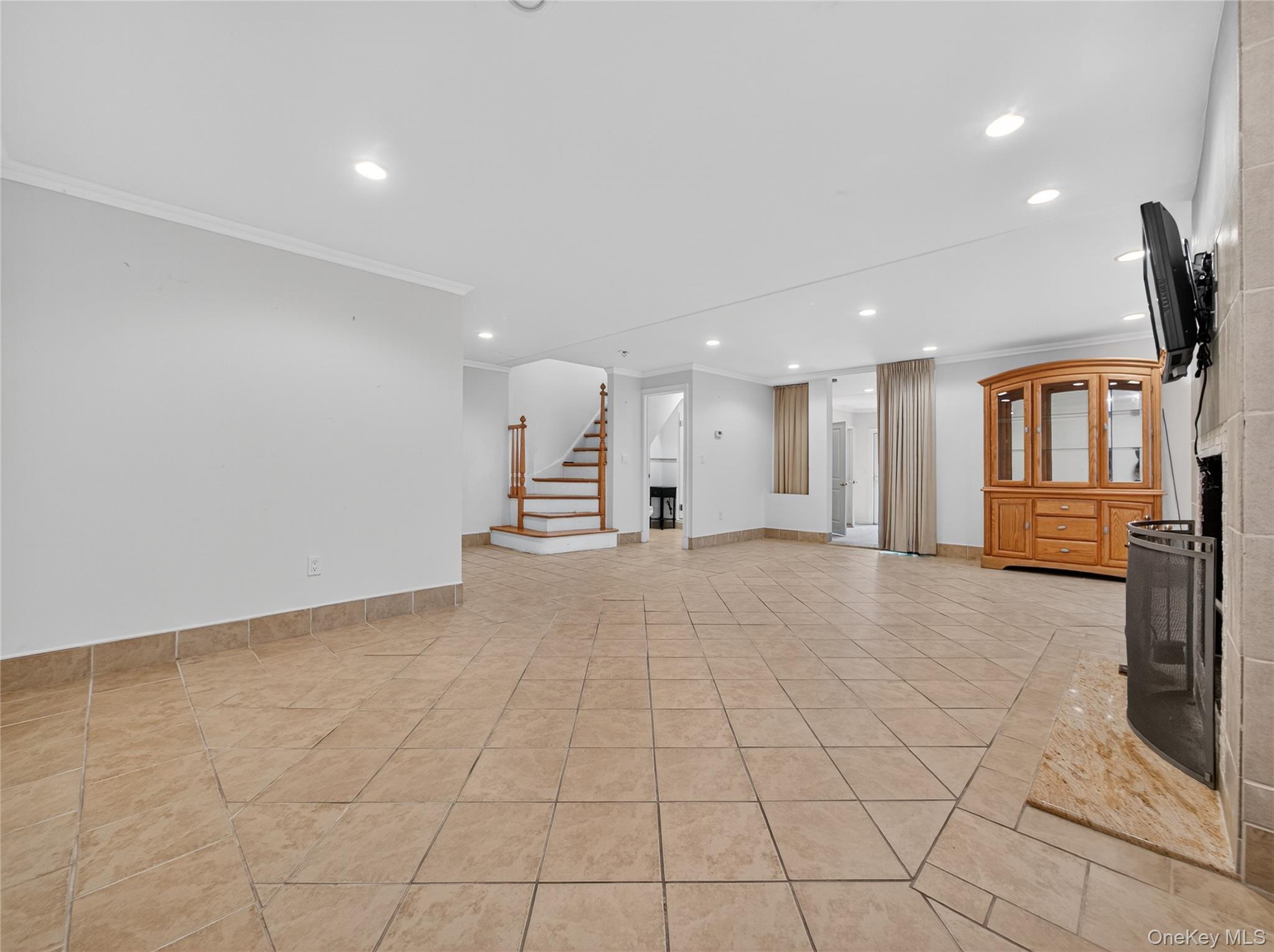 516 Oak Tree Road, Palisades, NY 10964