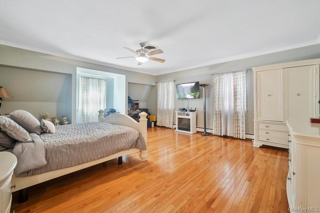 15 Stillwood Road, Brookhaven, NY 11719