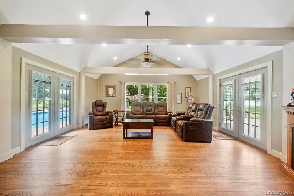 15 Stillwood Road, Brookhaven, NY 11719