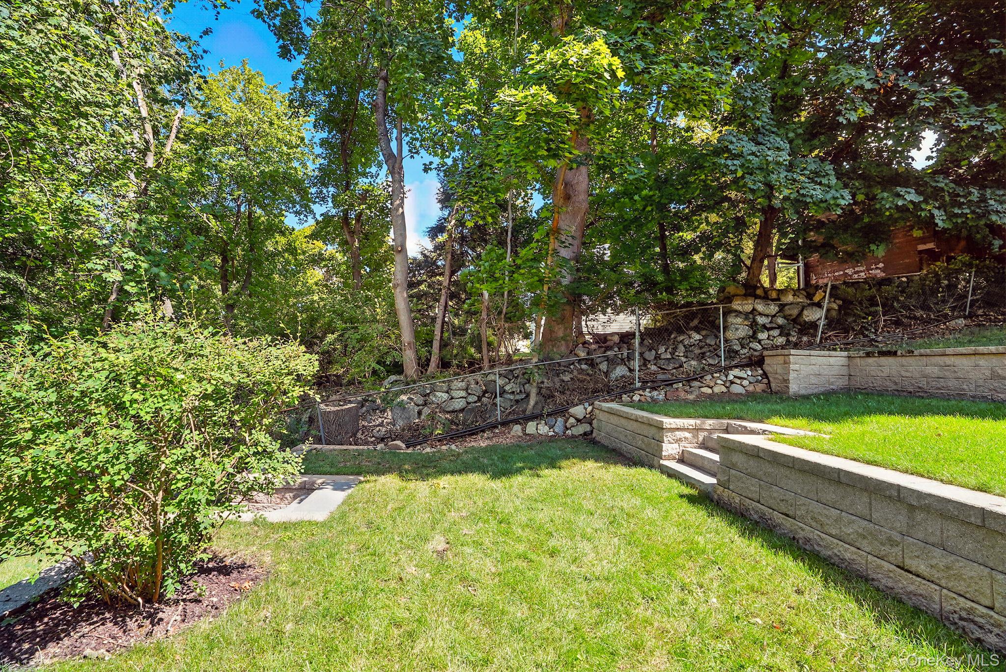 16 Timber Ridge, Mount Kisco, NY 10549