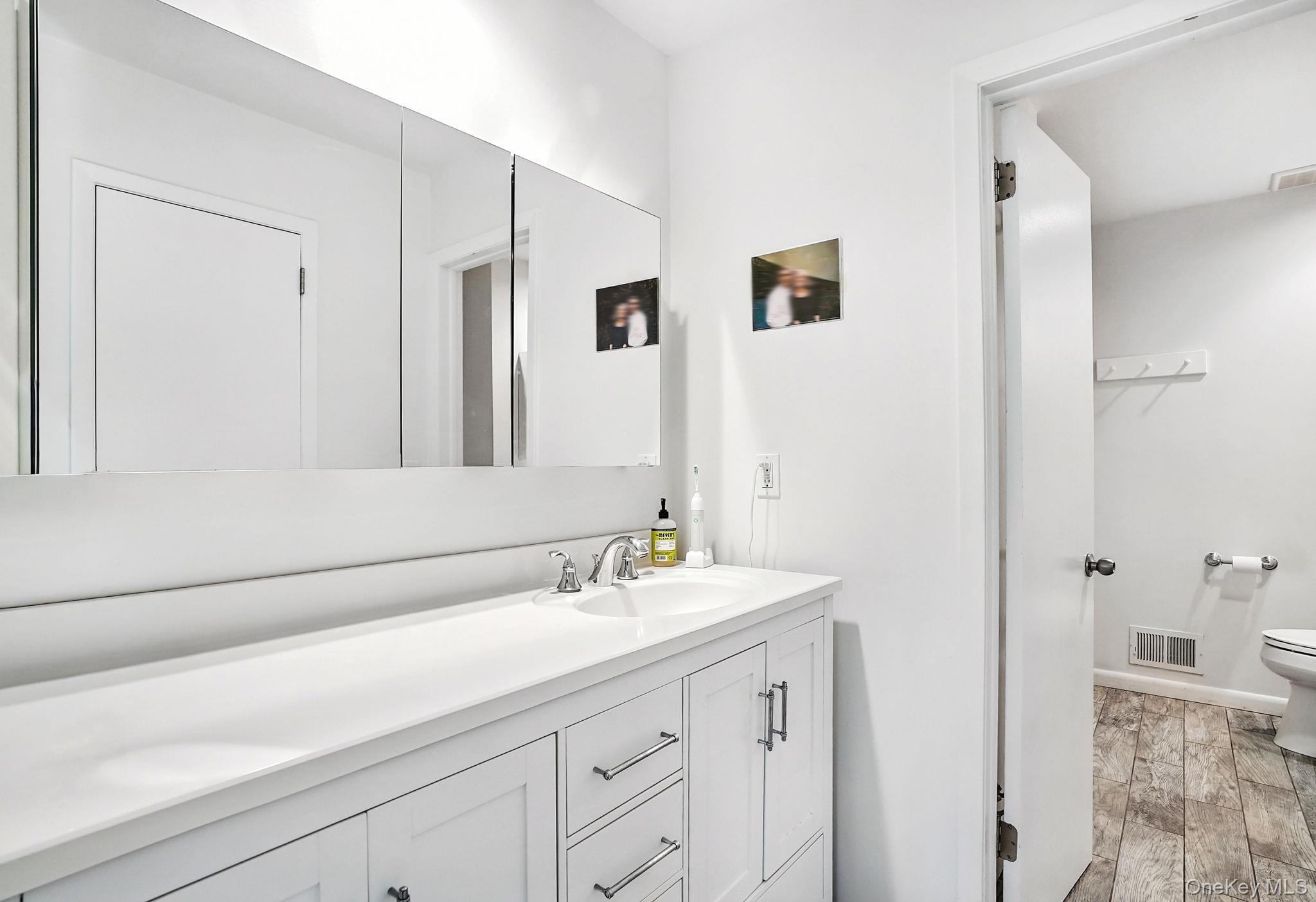 16 Timber Ridge, Mount Kisco, NY 10549