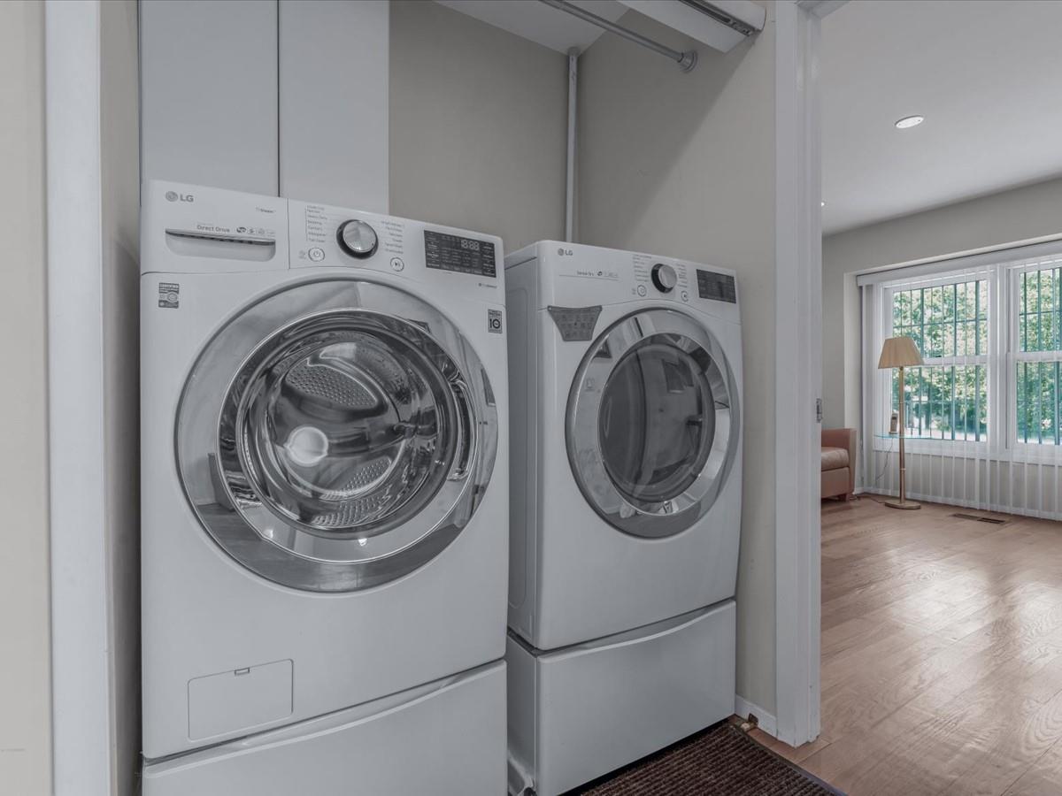 55 Lakebridge Drive S, Kings Park, NY 11754