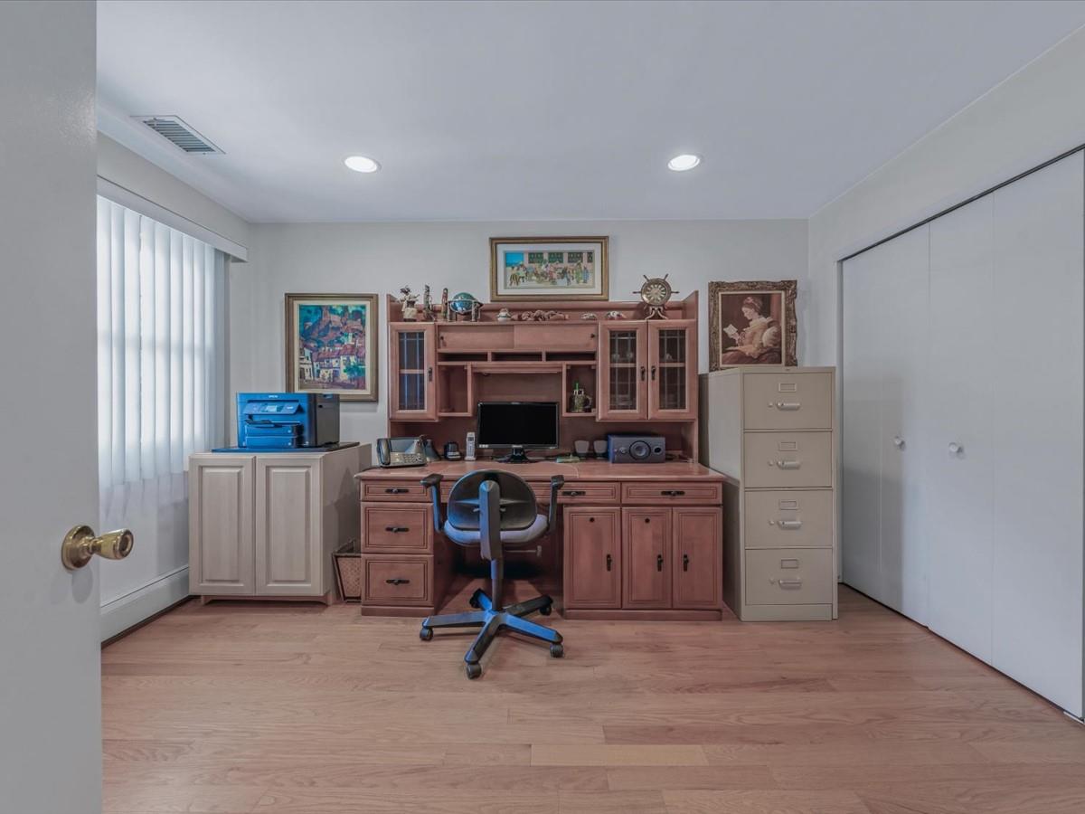 55 Lakebridge Drive S, Kings Park, NY 11754