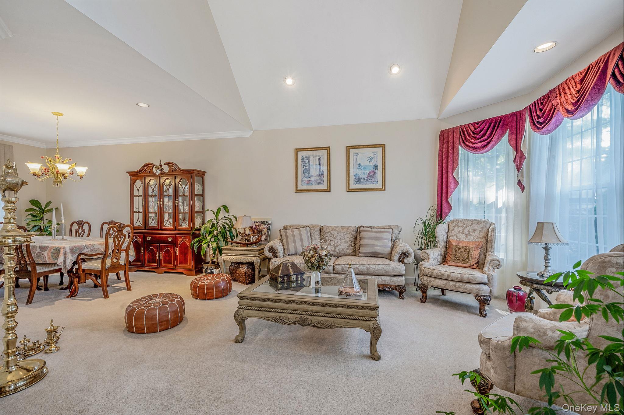 18 Cayla Lane, Port Jefferson Station, NY 11776