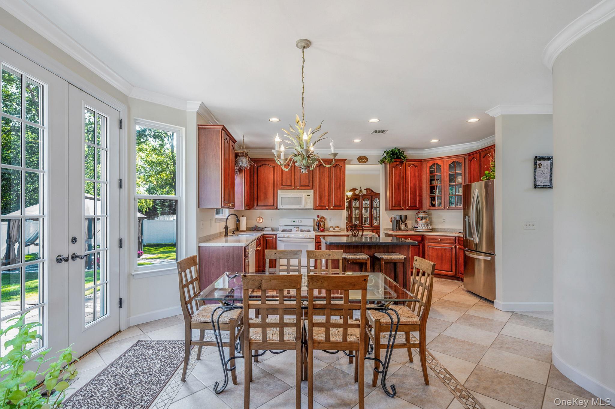 18 Cayla Lane, Port Jefferson Station, NY 11776