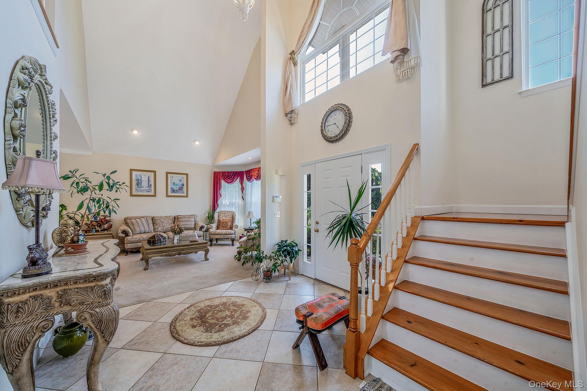 18 Cayla Lane, Port Jefferson Station, NY 11776