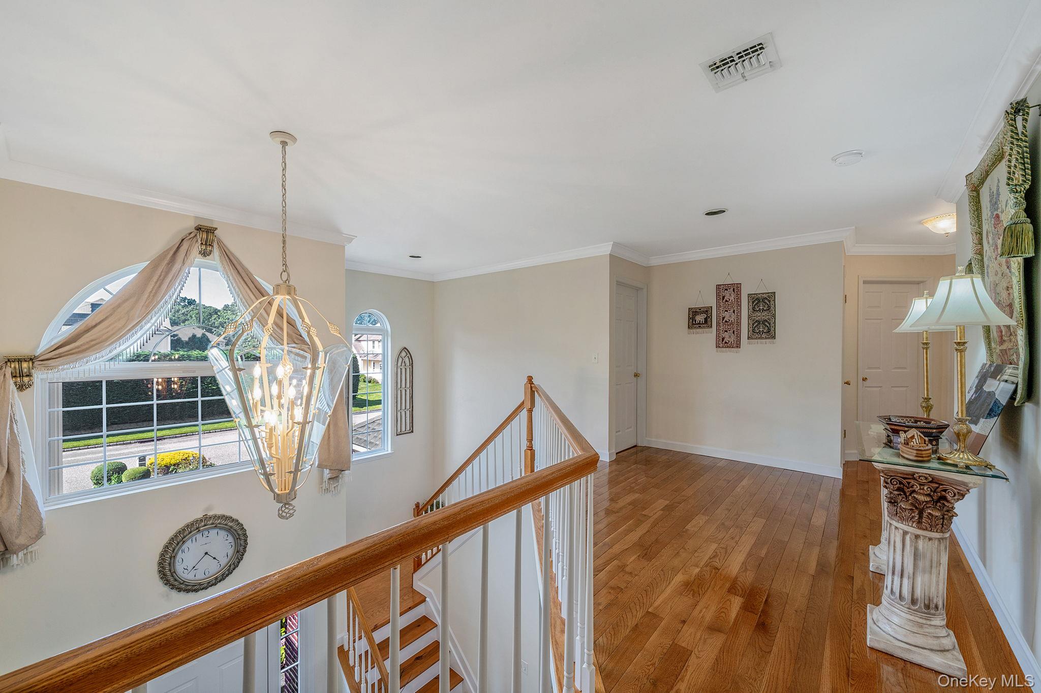 18 Cayla Lane, Port Jefferson Station, NY 11776