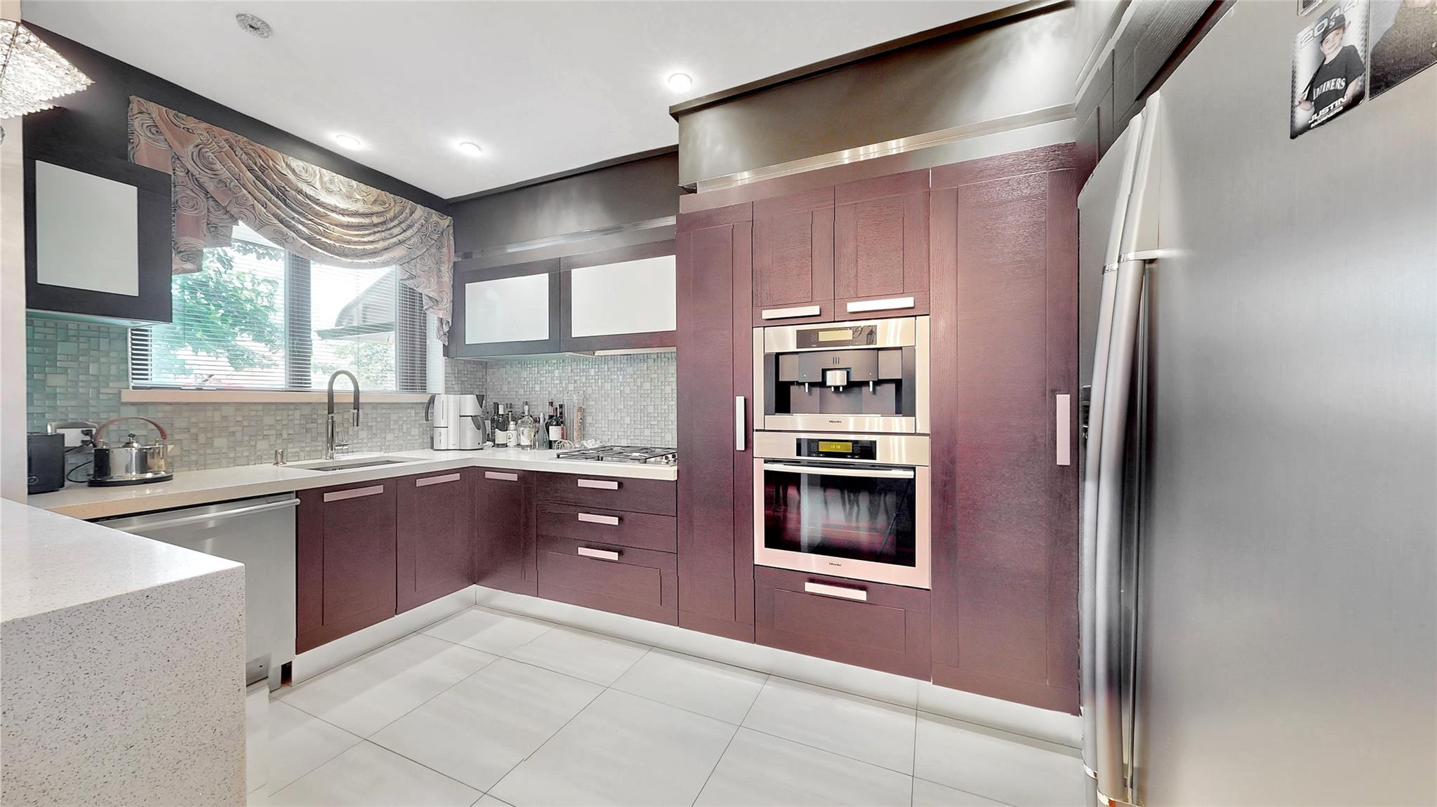 20 Corbin Place, Brooklyn, NY 11235