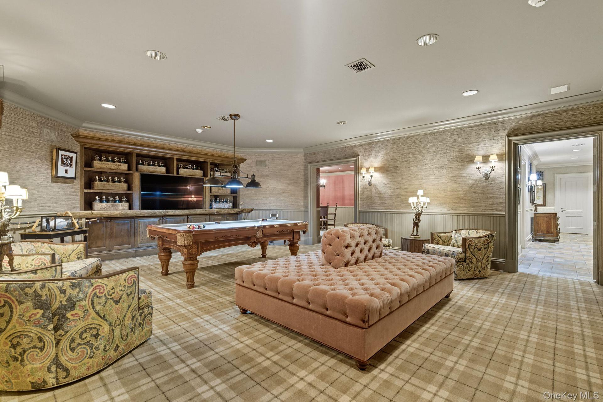 4 Red Fox Lane, Upper Brookville, NY 11545