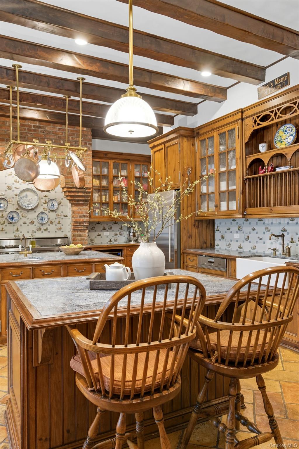 4 Red Fox Lane, Upper Brookville, NY 11545