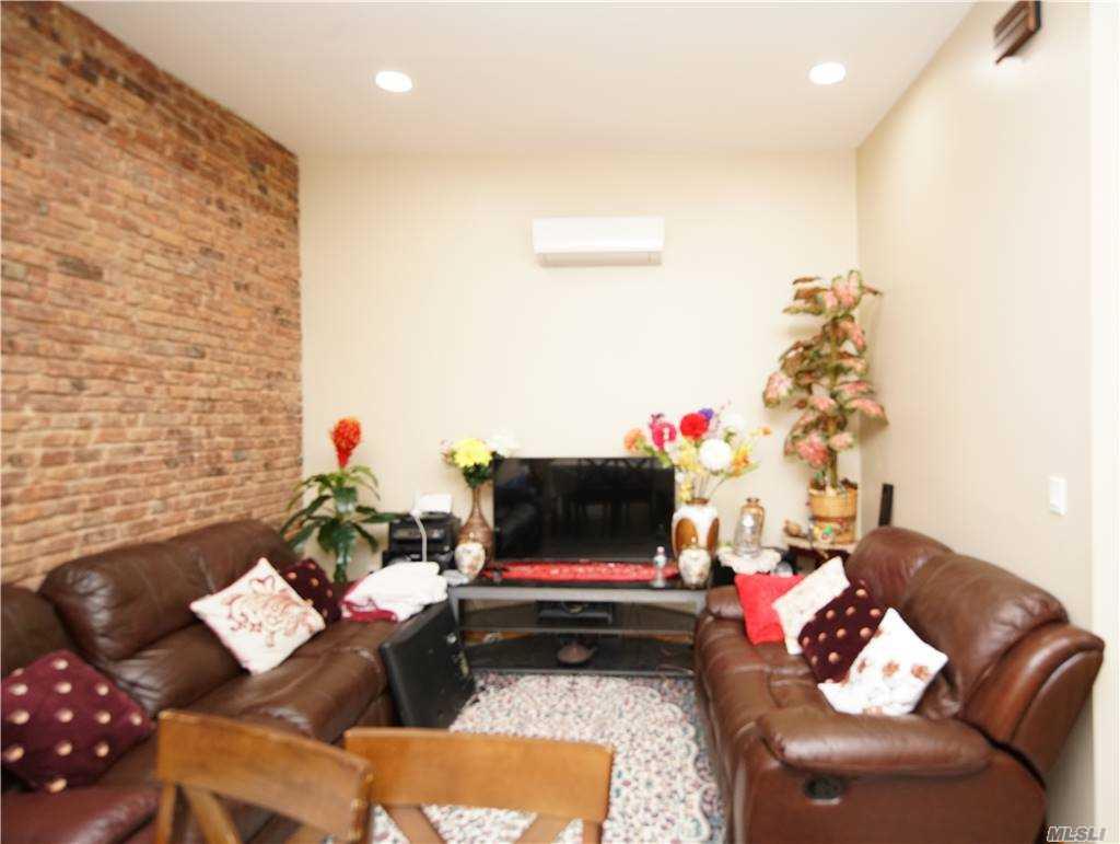 21 Charlotte Street, Ridgewood, NY 11385