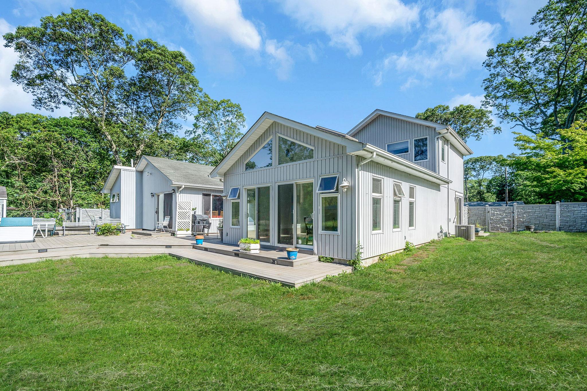 26 Liber Boulevard, Farmingville, NY 11738