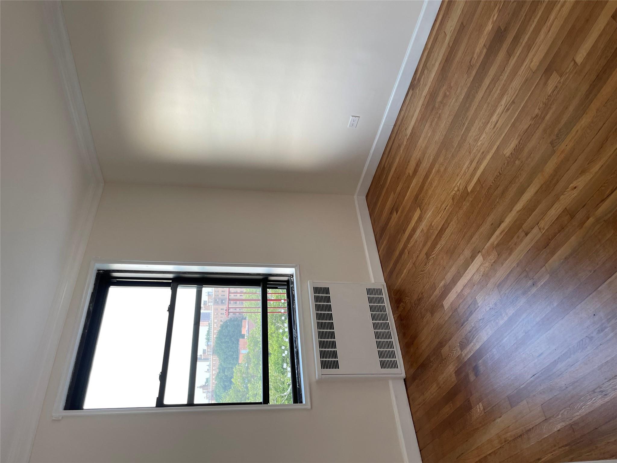 150-15 72 Road # 4G, Flushing, NY 11367