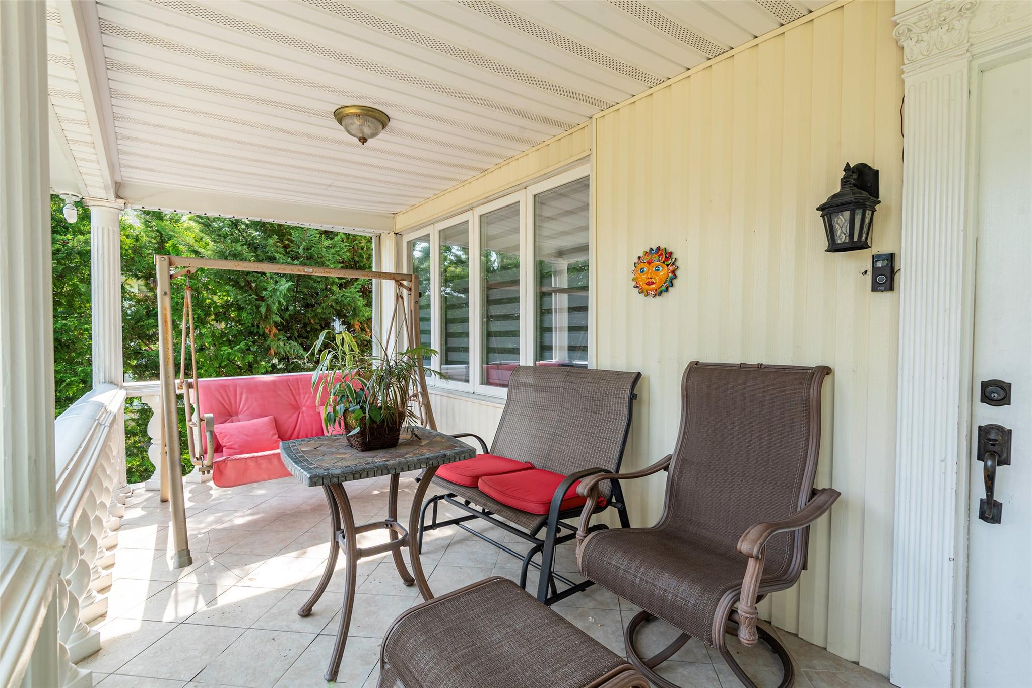 17 Hicks Lane, Great Neck, NY 11024