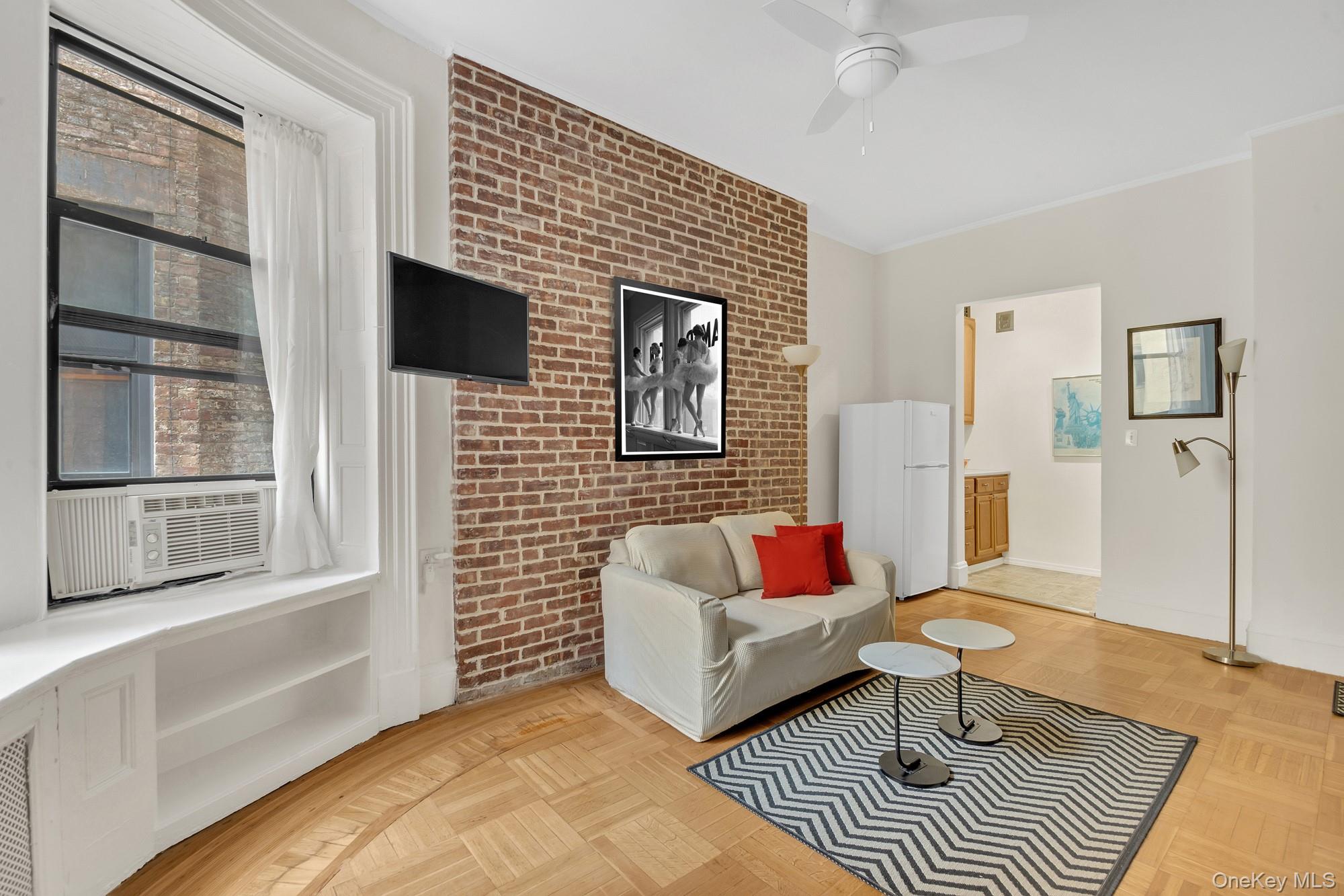 293 Riverside Drive # 4B, New York (Manhattan), NY 10025