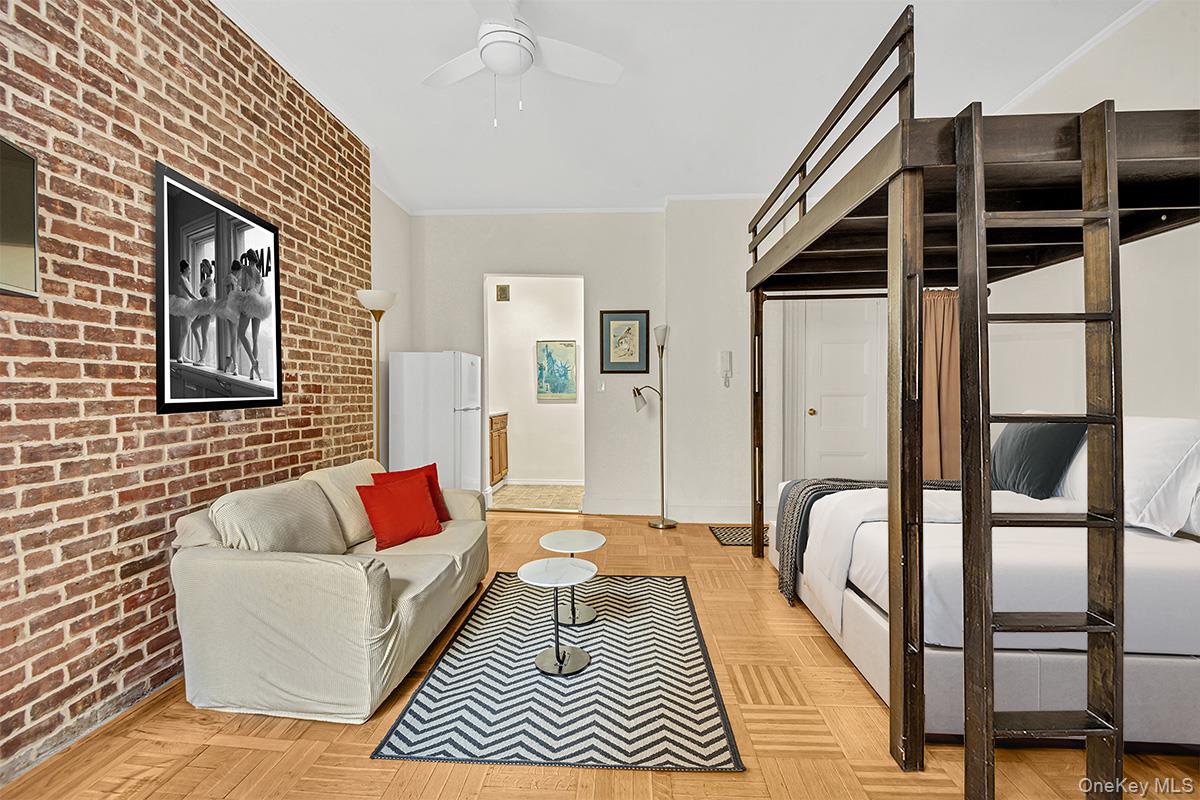 293 Riverside Drive # 4B, New York (Manhattan), NY 10025