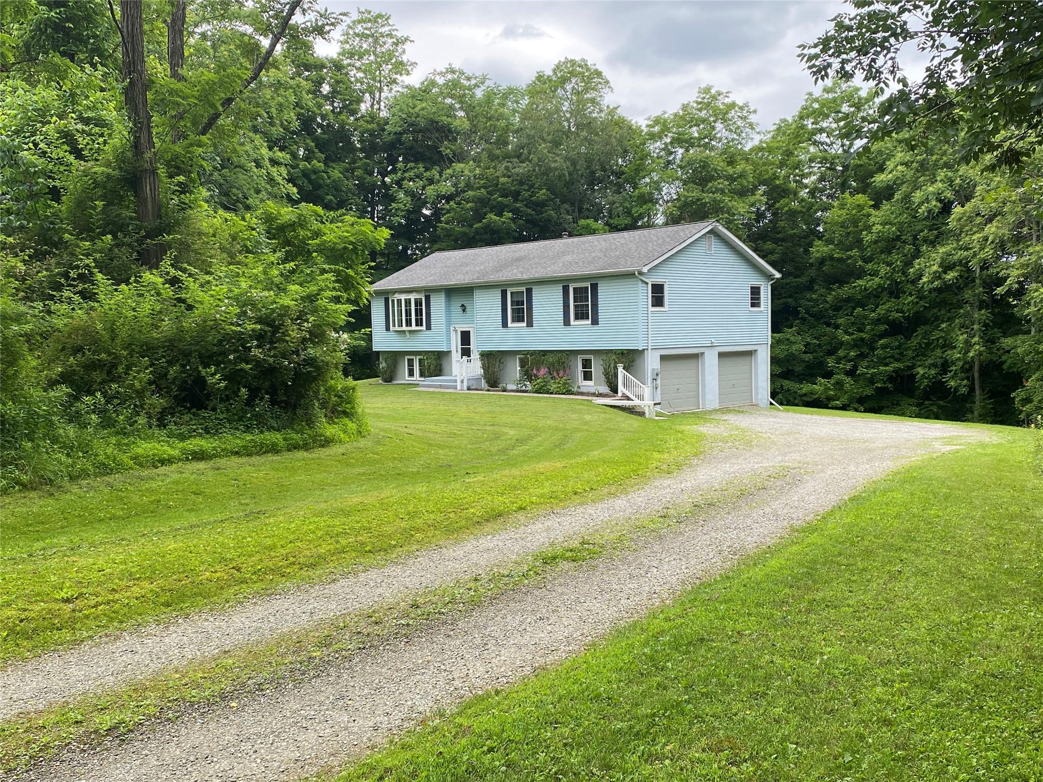 22 Beacham Road, Rhinebeck, NY 12572