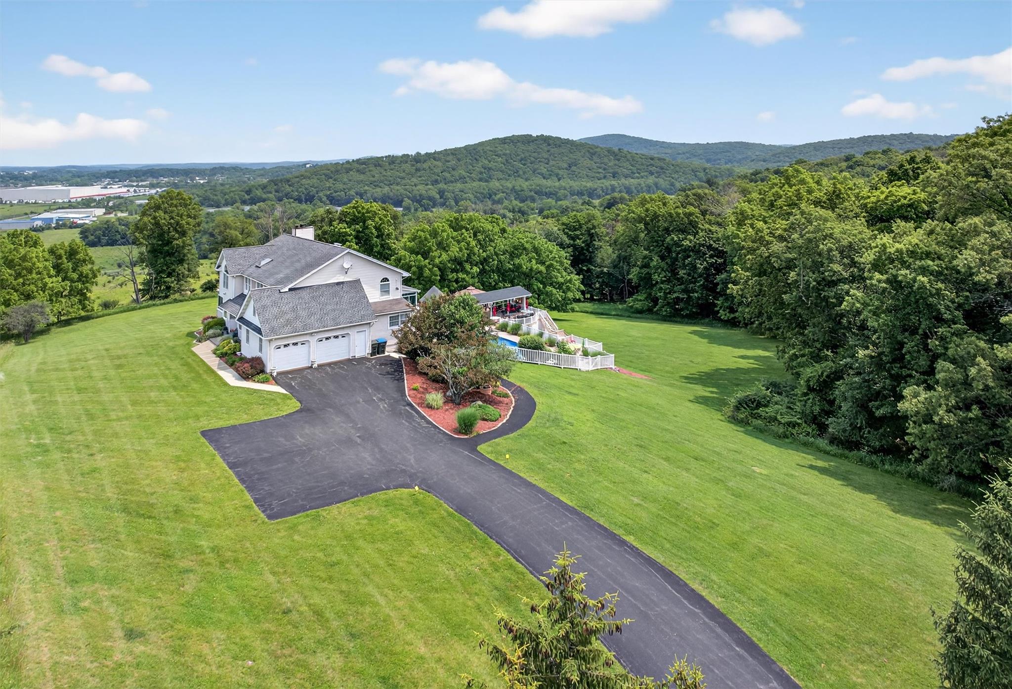 53 Odyssey Drive, Chester, NY 10918