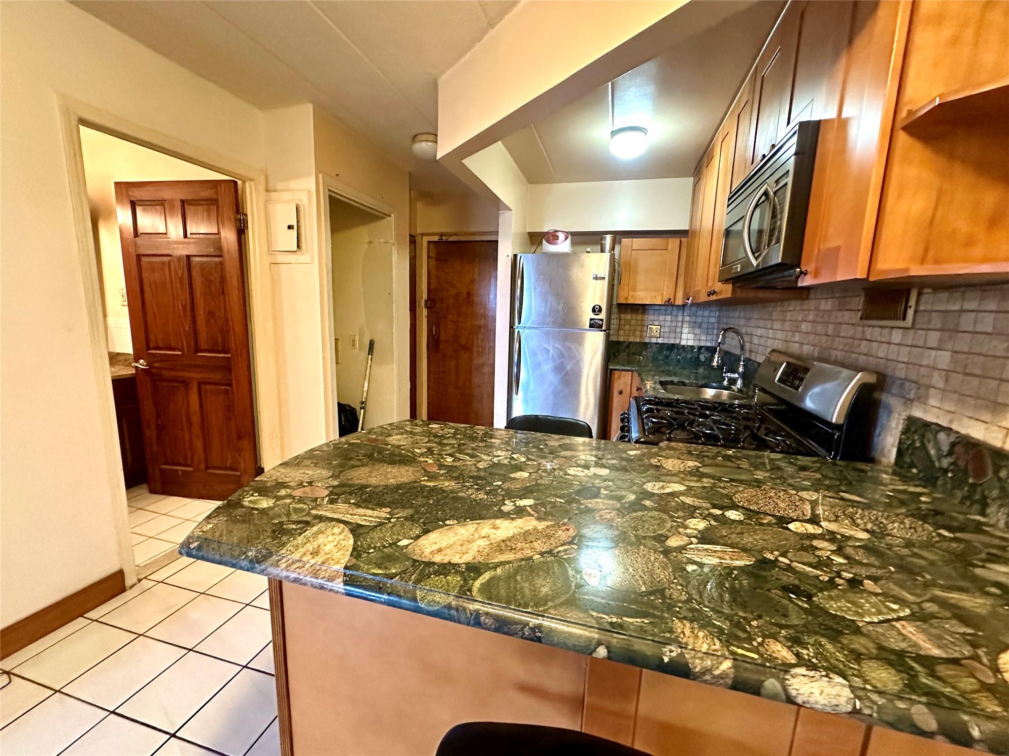 130-14 60 Avenue # 2E, Flushing, NY 11355