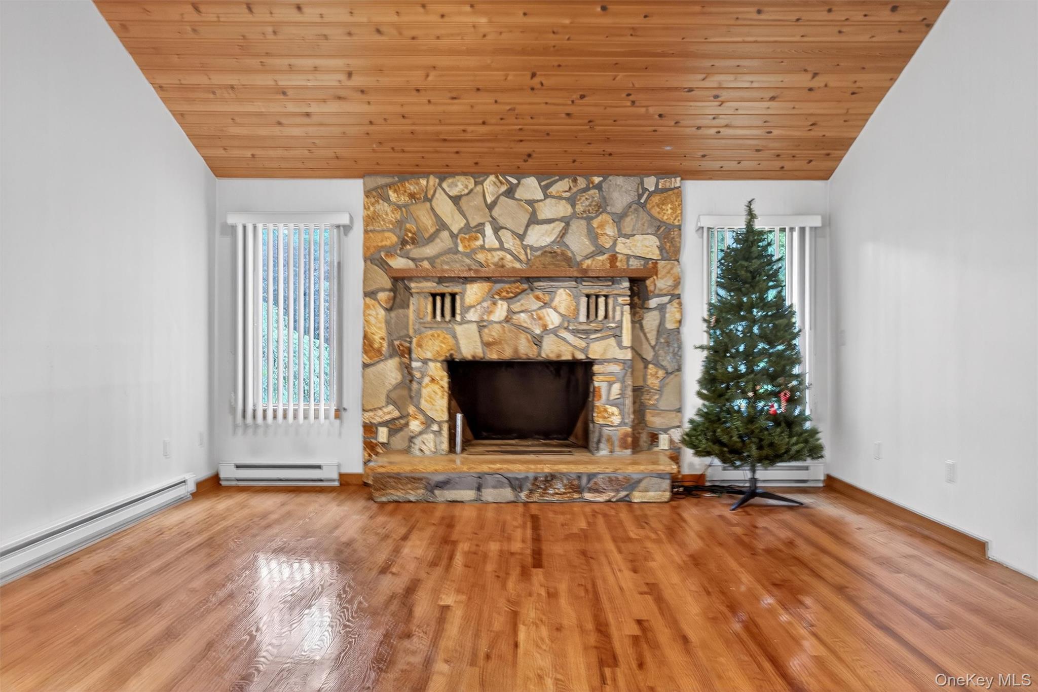 35 Greenlawn Road, Amawalk, NY 10501