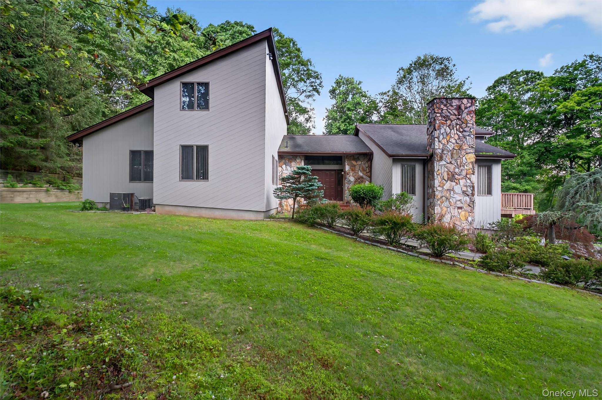 35 Greenlawn Road, Amawalk, NY 10501