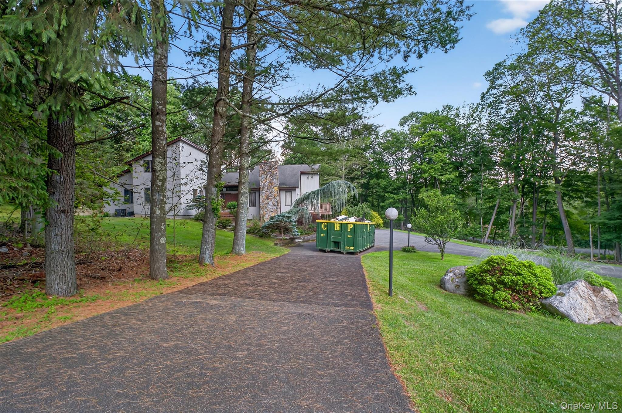 35 Greenlawn Road, Amawalk, NY 10501