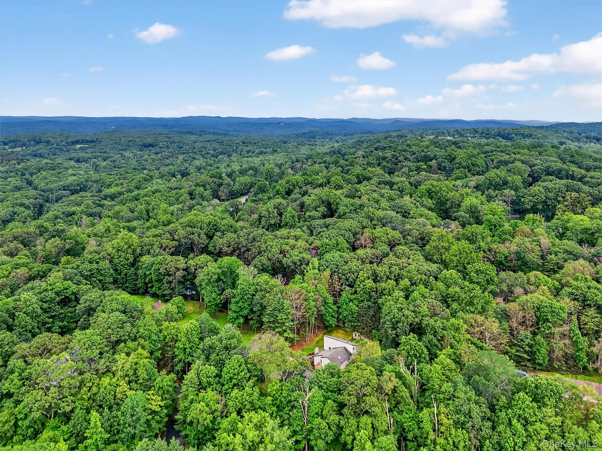 35 Greenlawn Road, Amawalk, NY 10501