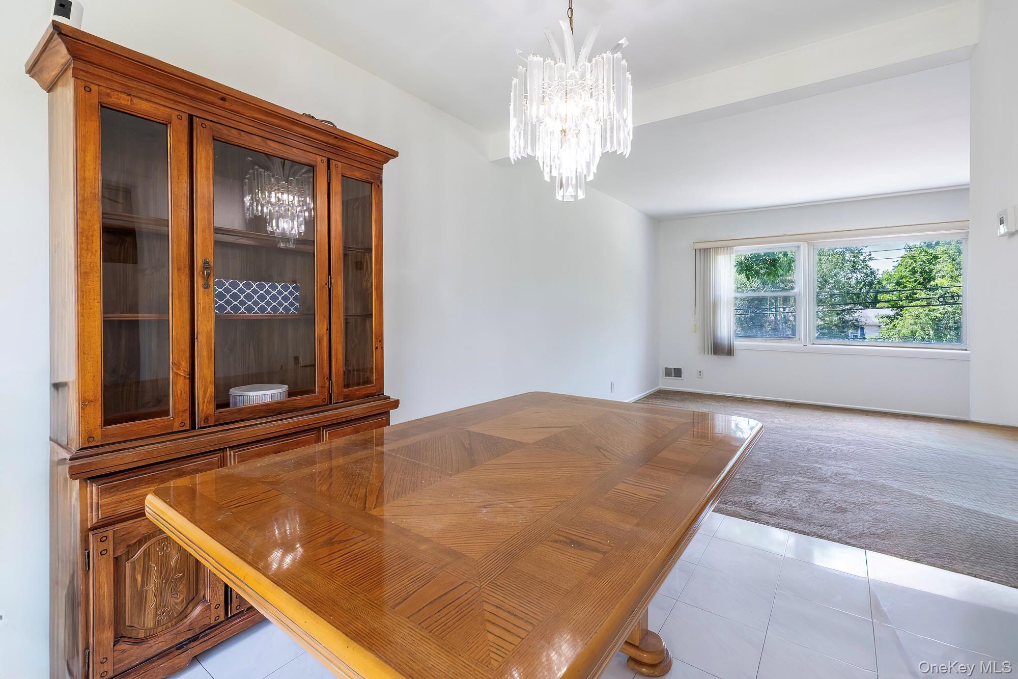 18 Gainsborg Avenue E, West Harrison, NY 10604