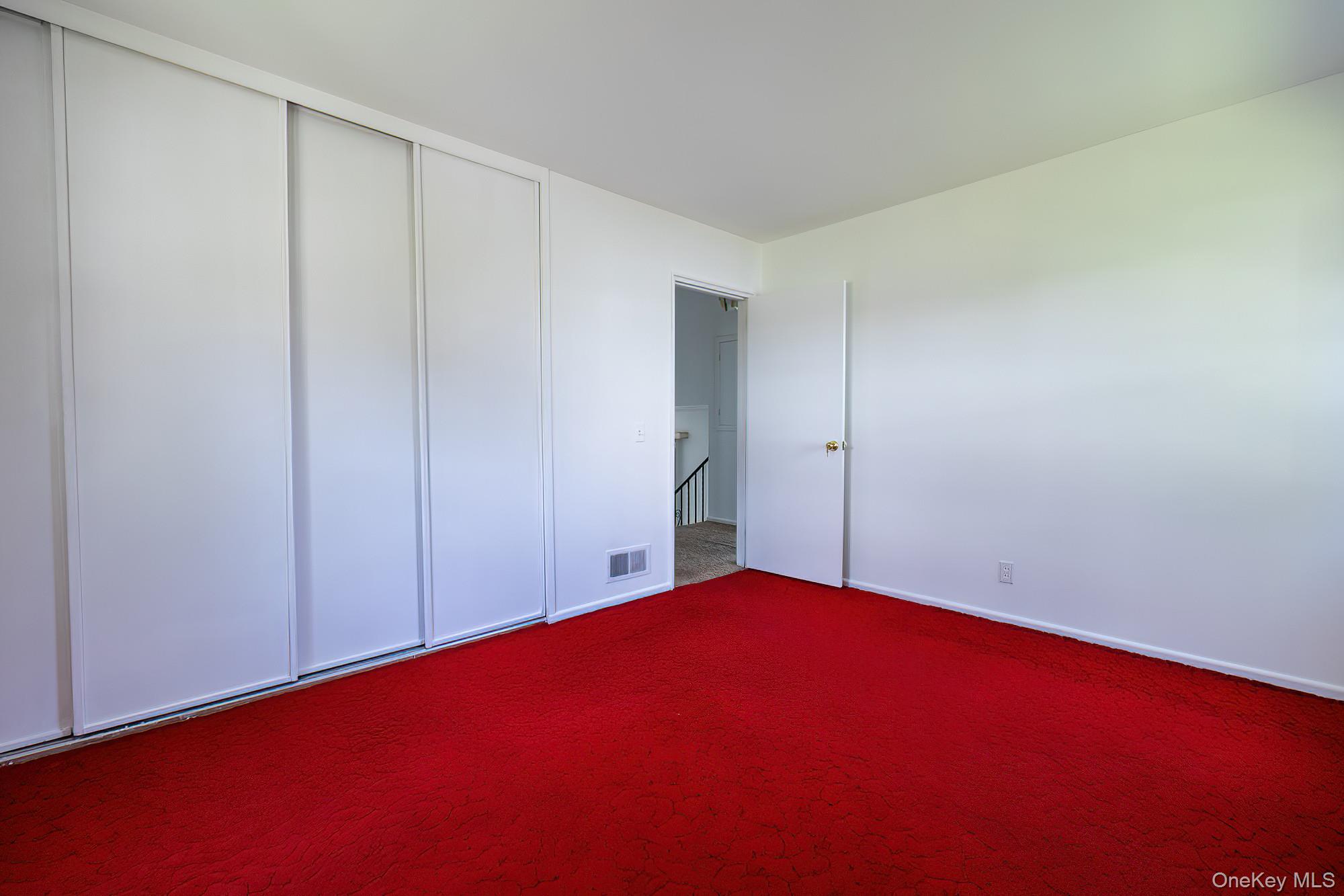 18 Gainsborg Avenue E, West Harrison, NY 10604