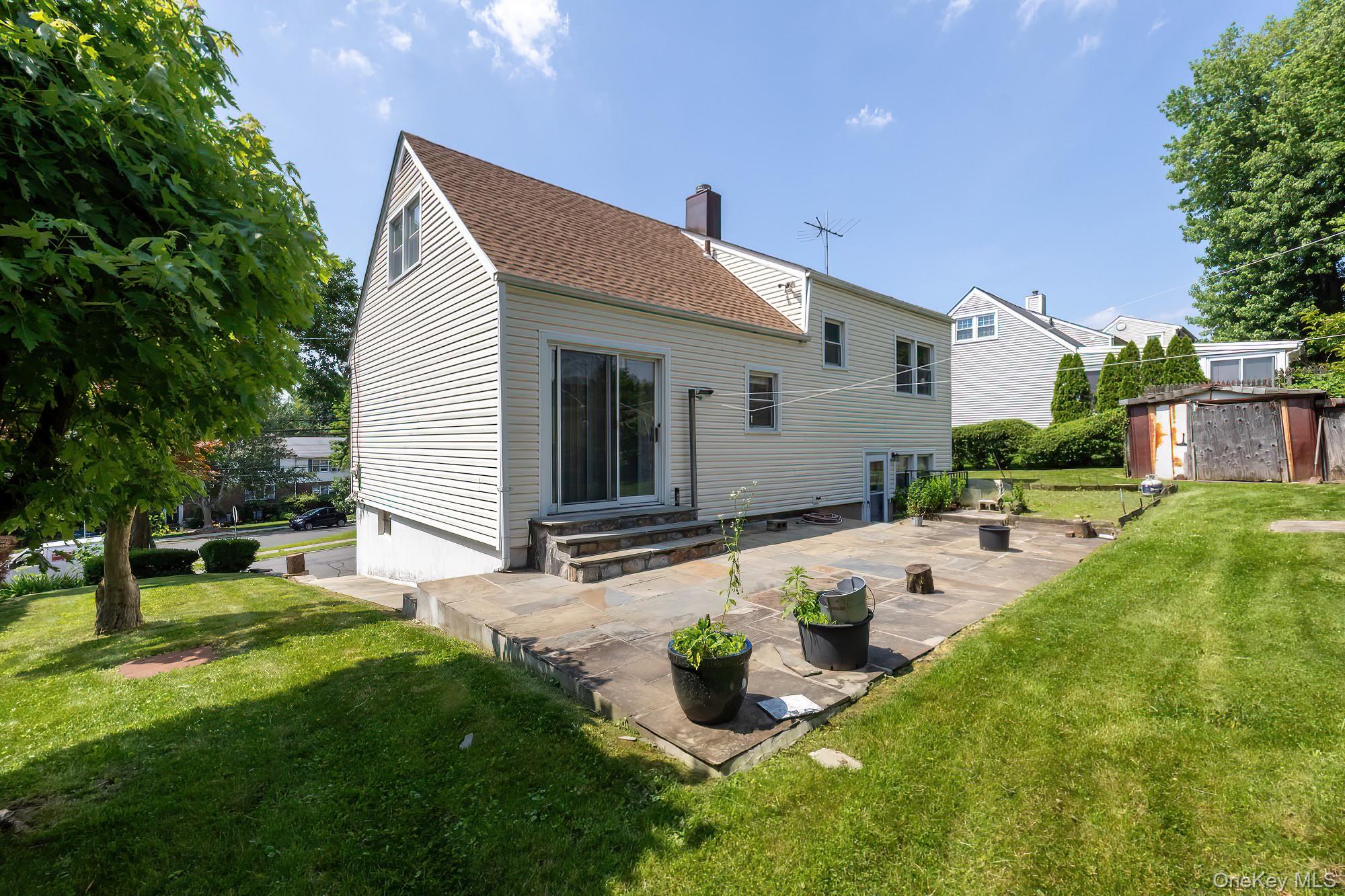 18 Gainsborg Avenue E, West Harrison, NY 10604