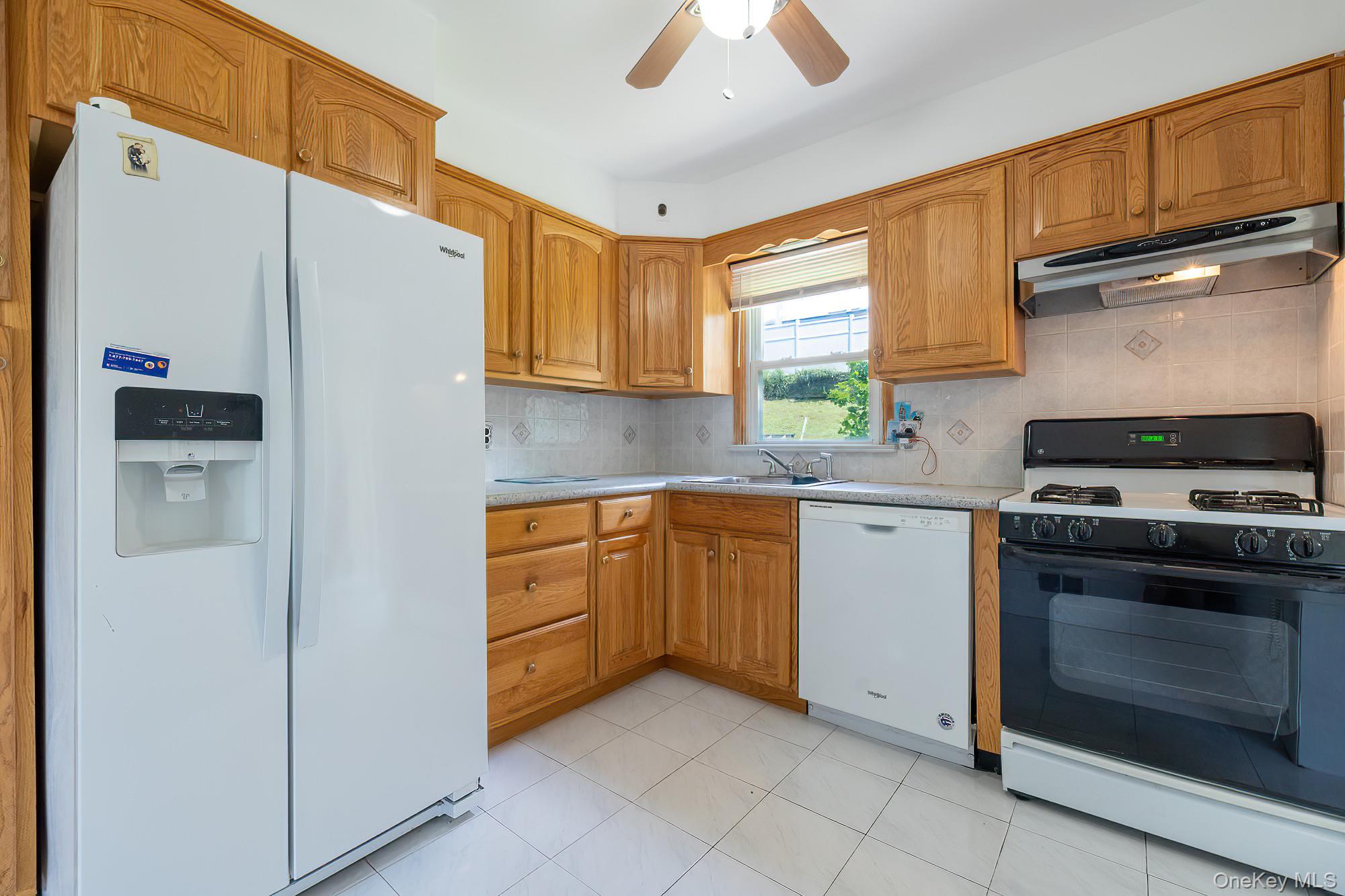 18 Gainsborg Avenue E, West Harrison, NY 10604