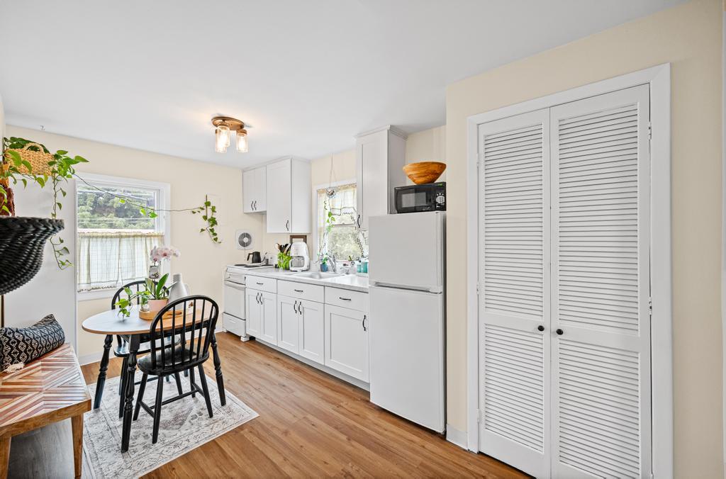 425 Lake Avenue, Saint James, NY 11780
