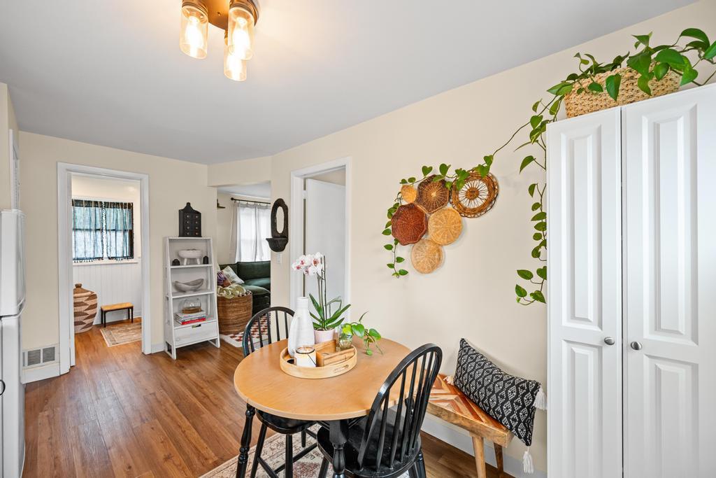 425 Lake Avenue, Saint James, NY 11780