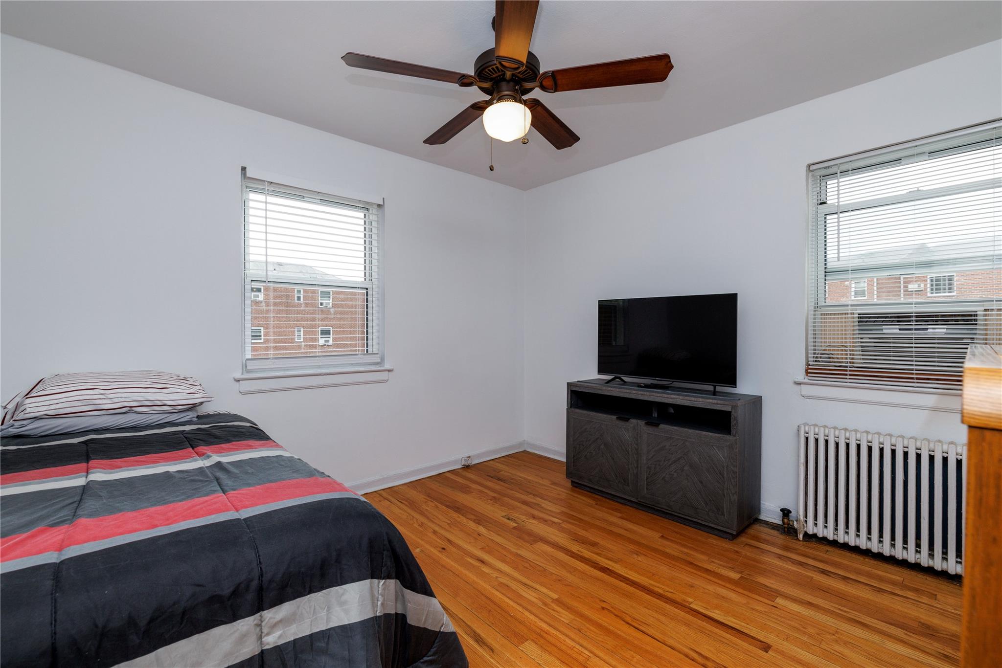 71-12 260 Street # H  1st Floor, Glen Oaks, NY 11004