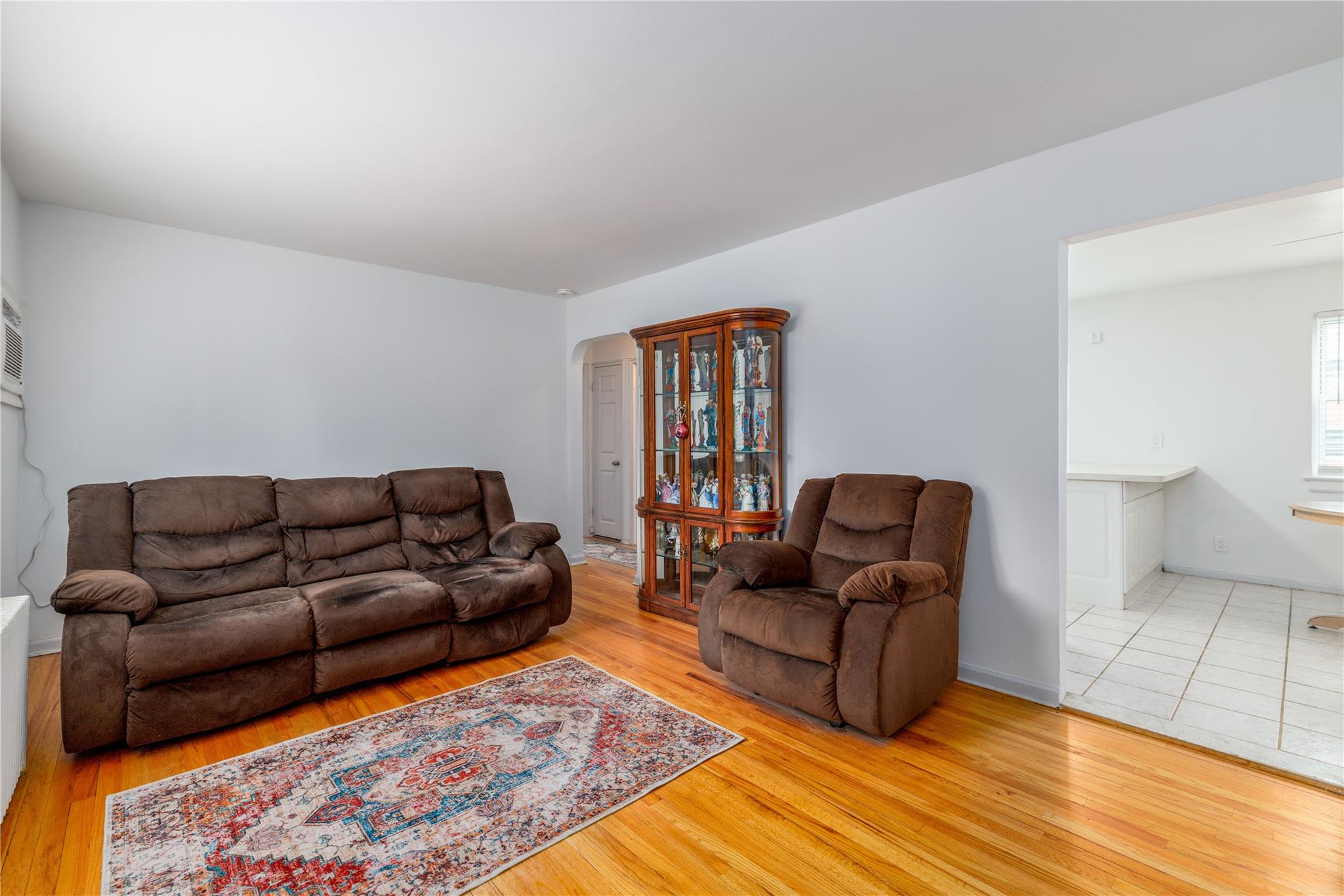 71-12 260 Street # H  1st Floor, Glen Oaks, NY 11004
