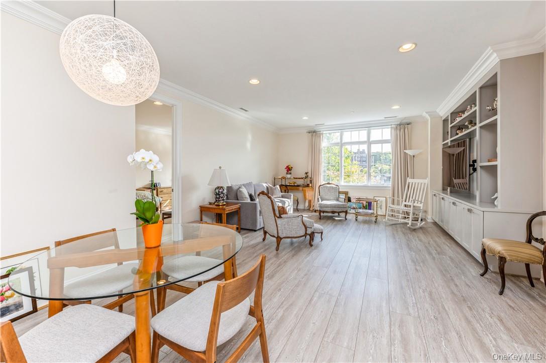 1 Christie Place # 205E, Scarsdale, NY 10583